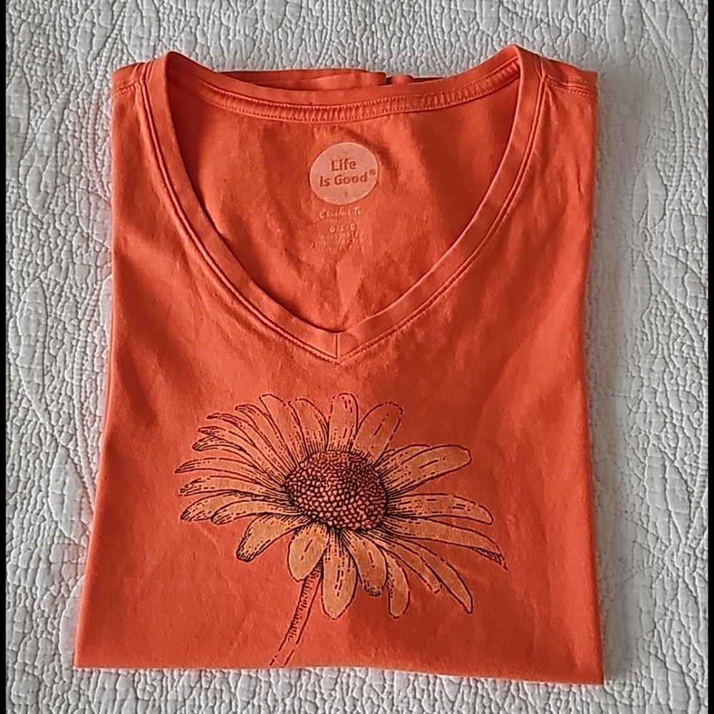 Life is Good Crusher V-neck Classic Tee